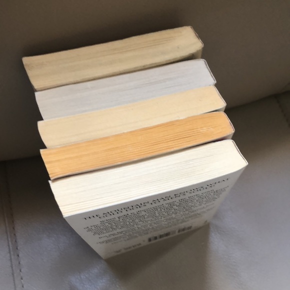 5 Johnstone western books - Picture 5 of 9